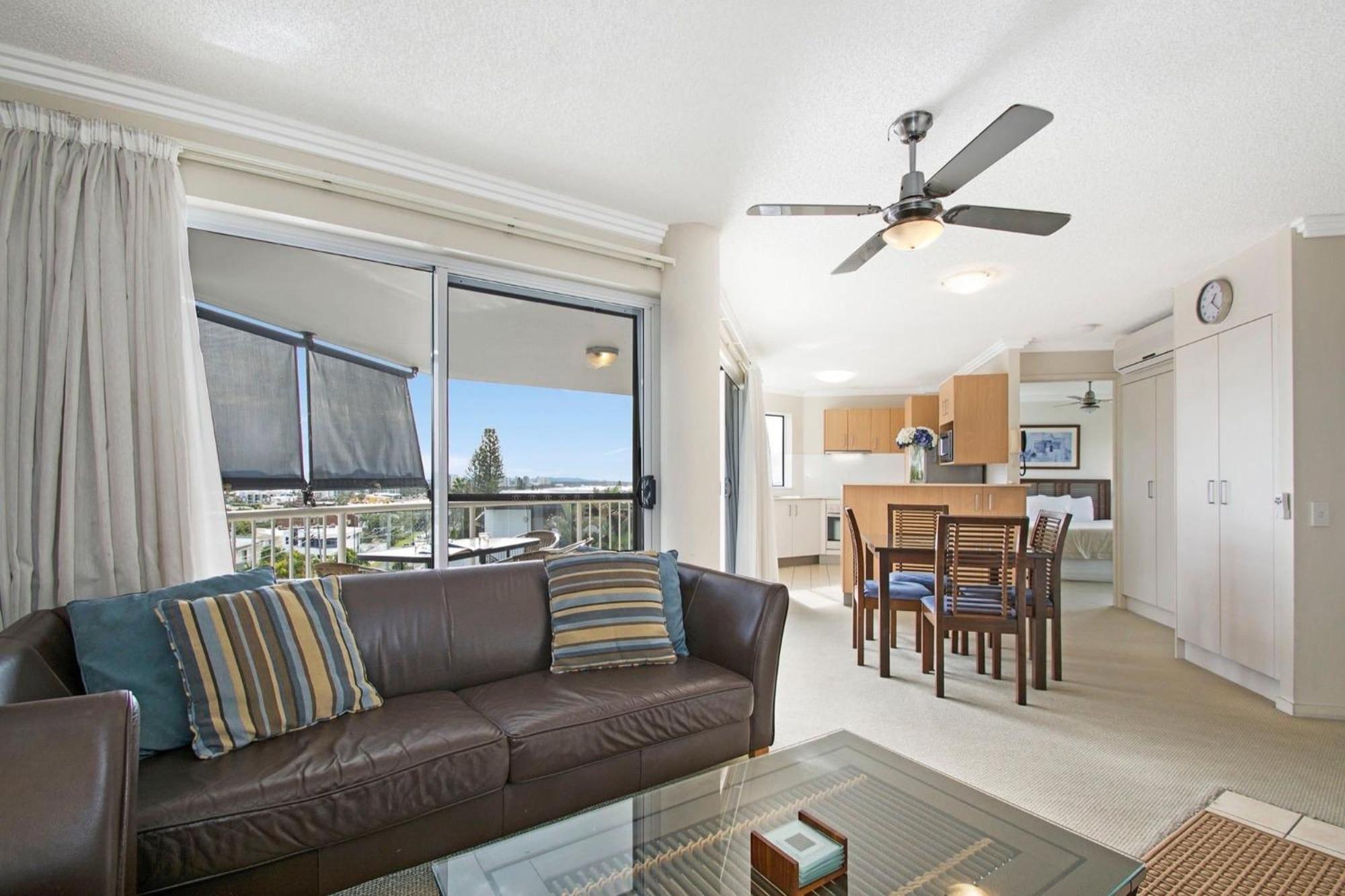 Aparthotel Ocean Vista On Alex à Alexandra Headland Extérieur photo